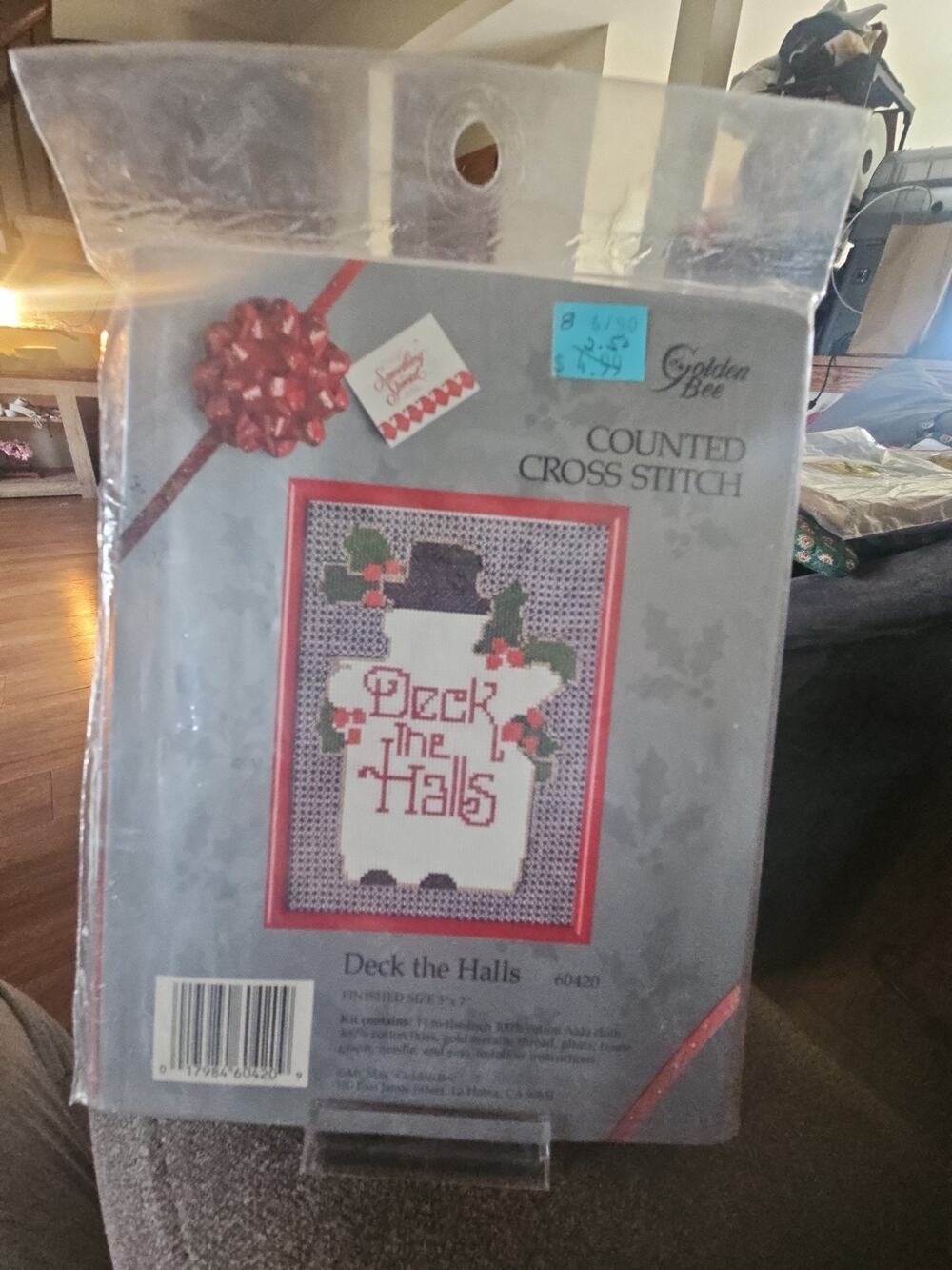 Golden Bee Counted Cross Stitch Kit + Frame Christmas Snowman DECK THE HALLS